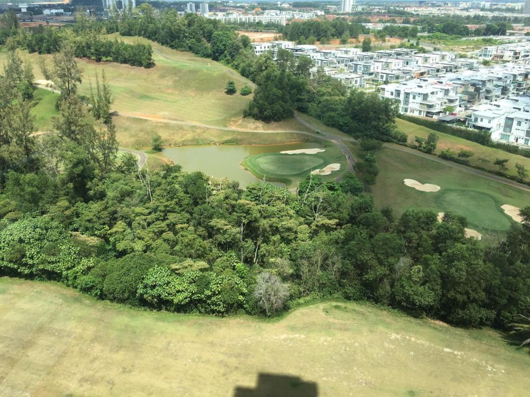 Arc Austin Hill Apartment Johor Bahru Ngoại thất bức ảnh