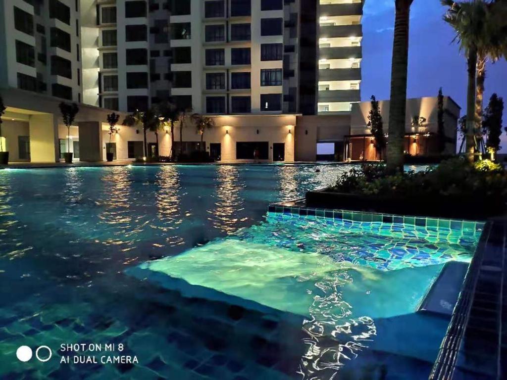 Arc Austin Hill Apartment Johor Bahru Ngoại thất bức ảnh