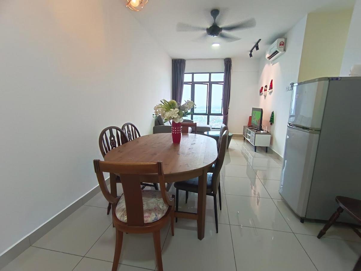 Arc Austin Hill Apartment Johor Bahru Ngoại thất bức ảnh