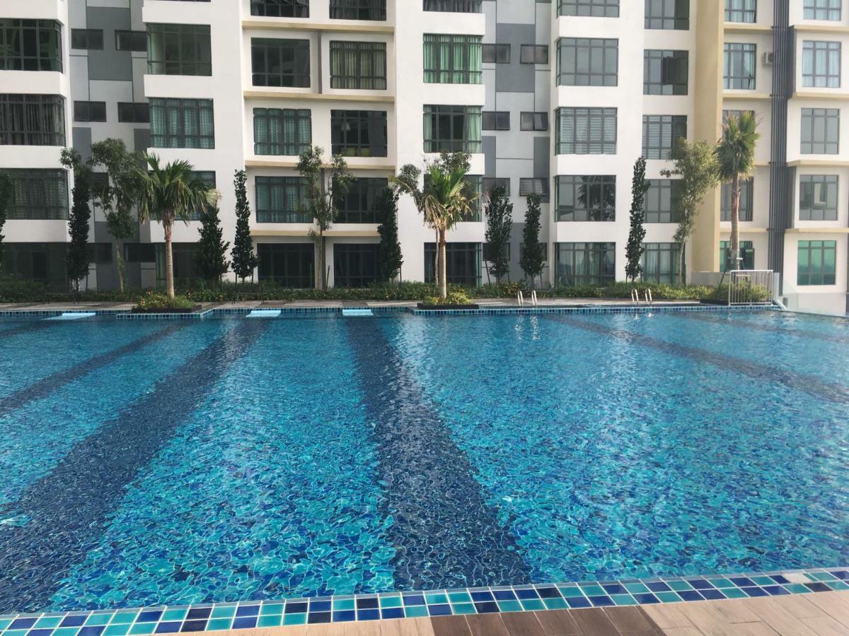 Arc Austin Hill Apartment Johor Bahru Ngoại thất bức ảnh